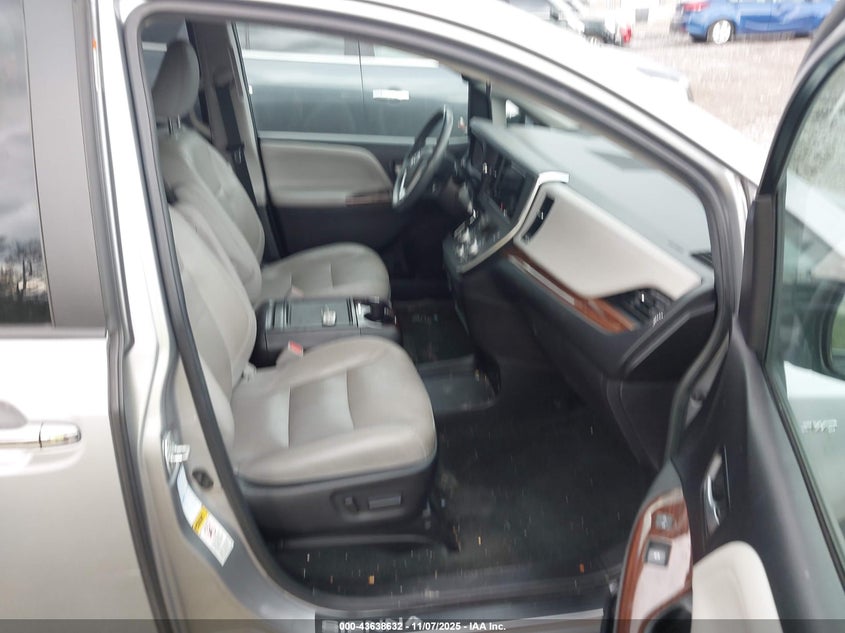 2017 TOYOTA SIENNA LIMITED PREMIUM 7 PASSENGER 5TDDZ3DC9HS152414