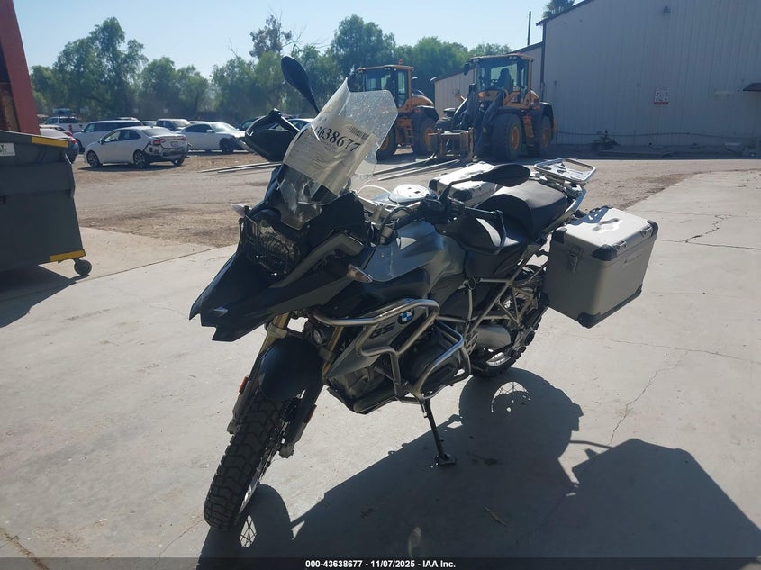 WB10A1106DZ183677 2013 BMW R 1200 photo no. 2