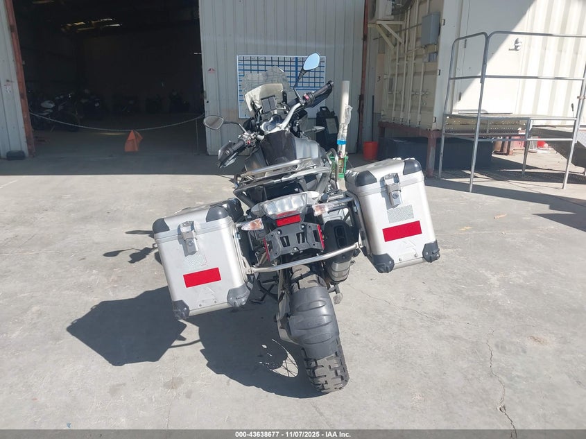 WB10A1106DZ183677 2013 BMW R 1200 photo no. 6