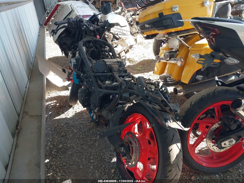 MH3RH18Y1MK007342 2021 YAMAHA YZF photo no. 3