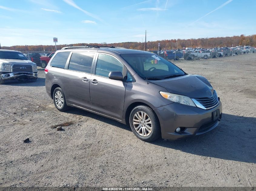 TOYOTA SIENNA XLE V6 8 PASSENGER
