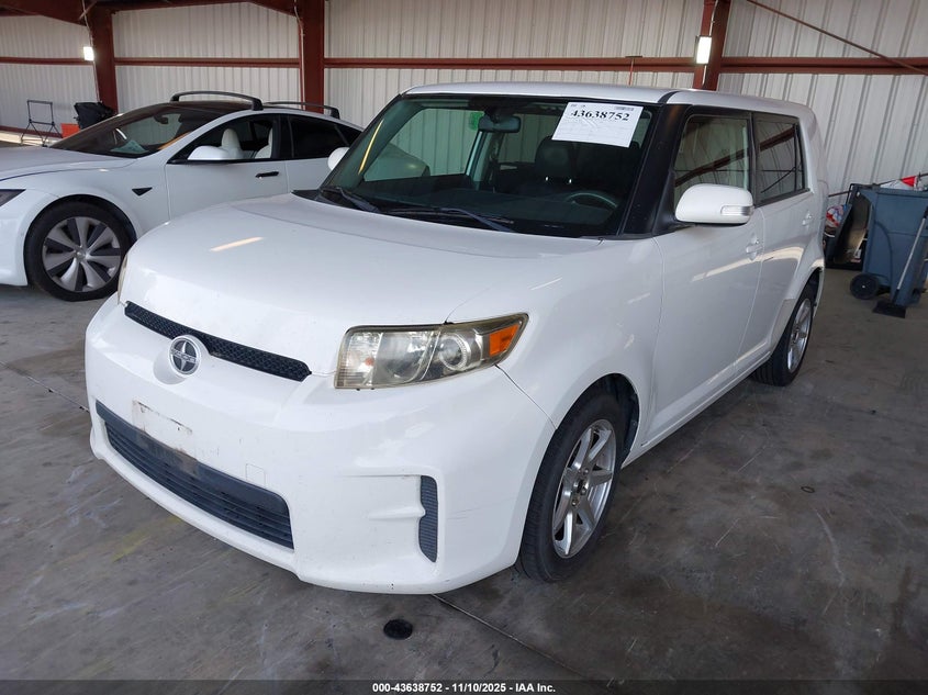 JTLZE4FEXB1140688 2011 SCION XB photo no. 2