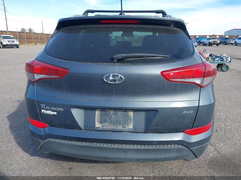 2017 HYUNDAI TUCSON SE · Фото 15