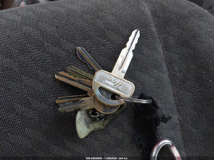 2001 Suzuki Vitara Jlx/Jx VIN: 2S3TD52V616109774 Lot: 43638908