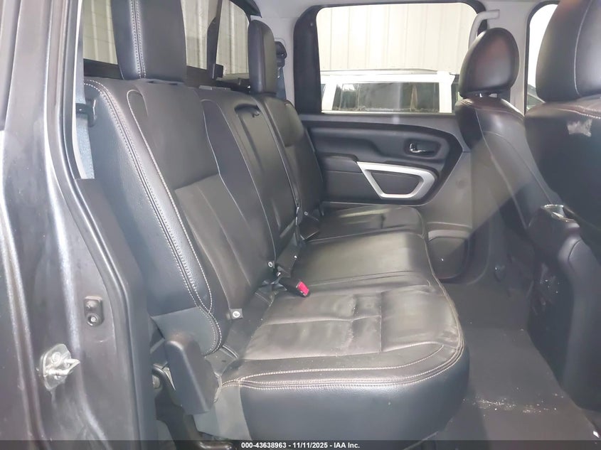 2016 NISSAN TITAN XD SL DIESEL 1N6BA1F48GN507762