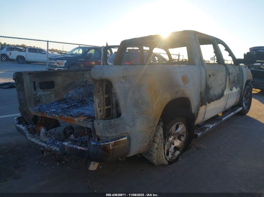 1C6RRFFG9SN746285 2025 RAM 1500 photo no. 4