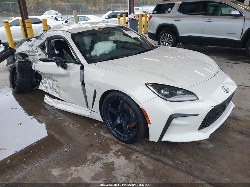 2023 TOYOTA GR86 - JF1ZNBB10P9765330