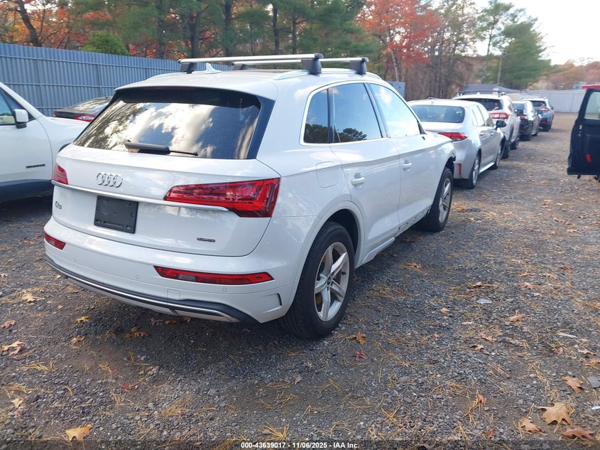 2021 Audi Q5 Premium 45 Tfsi Quattro S Tronic VIN: WA1AAAFY2M2080586 Lot: 43639017