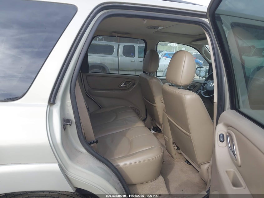 2005 Mazda Tribute S VIN: 4F2YZ96175KM40015 Lot: 43639019