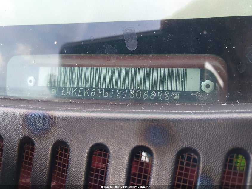 2002 GMC Yukon Denali VIN: 1GKEK63U12J306658 Lot: 43639038