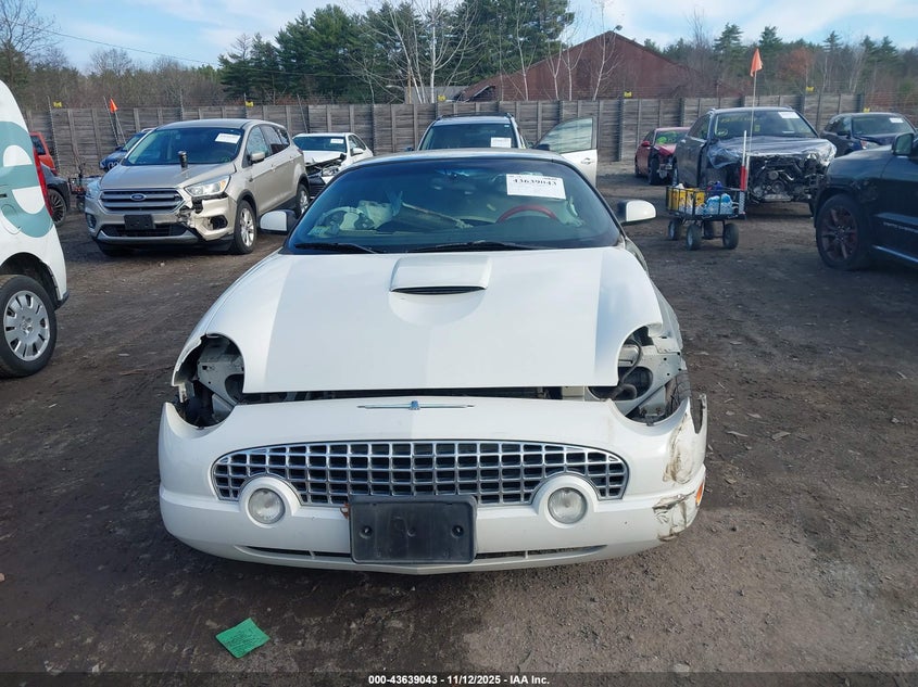 2002 Ford Thunderbird VIN: 1FAHP60A62Y122625 Lot: 43639043