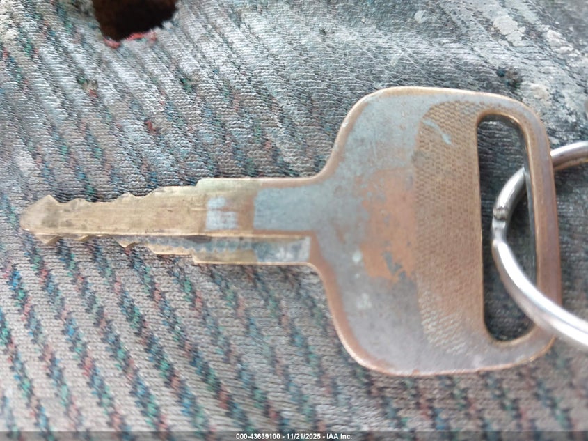 2004 Isuzu W3S042 Npr Dsl Reg VIN: JALB4B14947011357 Lot: 43639100