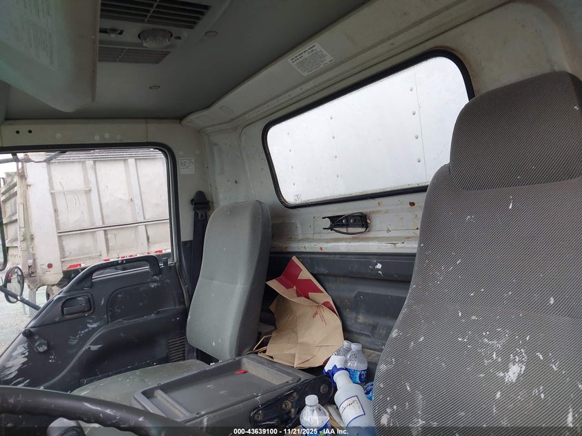 2004 Isuzu W3S042 Npr Dsl Reg VIN: JALB4B14947011357 Lot: 43639100