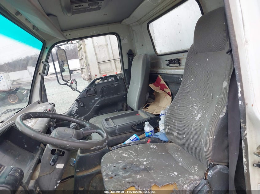 2004 Isuzu W3S042 Npr Dsl Reg VIN: JALB4B14947011357 Lot: 43639100