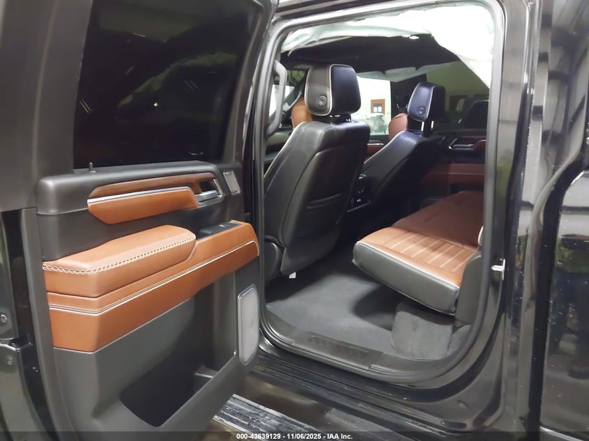 2024 GMC Sierra 2500Hd 4Wd Standard Bed Denali Ultimate VIN: 1GT49XEY1RF136422 Lot: 43639129