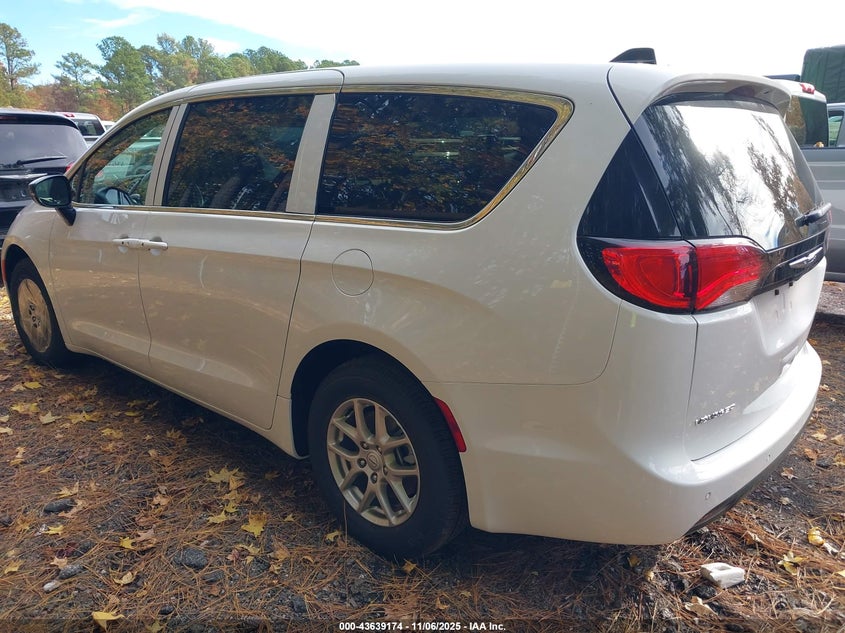 2C4RC1CG9TR181929 2026 CHRYSLER VOYAGER photo no. 3