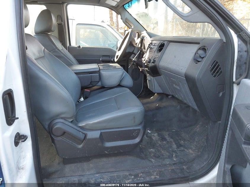 2013 Ford F-250 Xl VIN: 1FT7X2A67DEA40058 Lot: 43639176