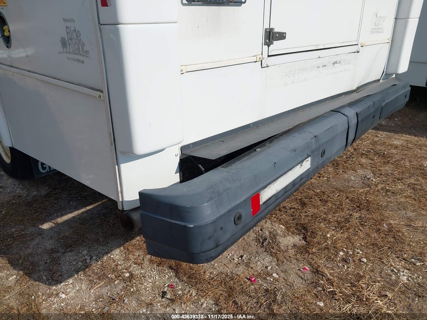 2015 Chevrolet Express Cutaway 4500 VIN: 1GB6G5BG2F1239294 Lot: 43639338