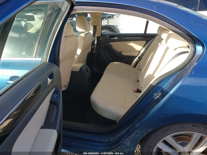 2017 VOLKSWAGEN JETTA 1.8T SEL/1.8T SEL PREMIUM - 3VWL17AJ7HM361337