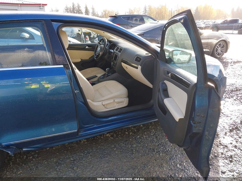 2017 VOLKSWAGEN JETTA 1.8T SEL/1.8T SEL PREMIUM - 3VWL17AJ7HM361337