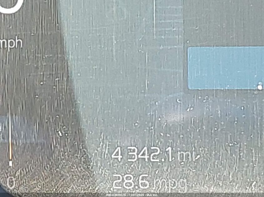 2025 Volvo V60 Cross Country B5 Plus VIN: YV4L12WK9S2149154 Lot: 43639376