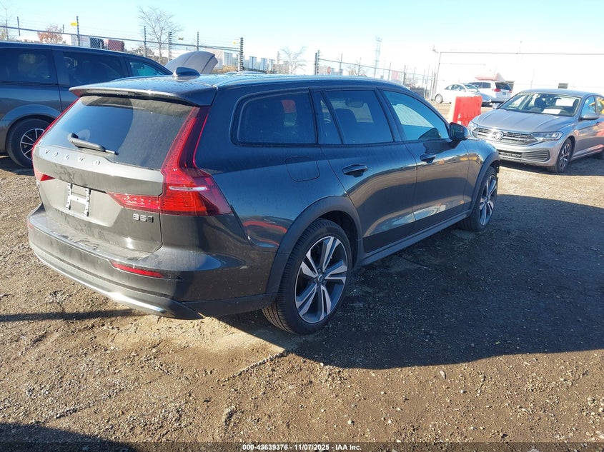 VIN YV4L12WK9S2149154 2025 VOLVO V60 CROSS COUNTRY B5 PLUS