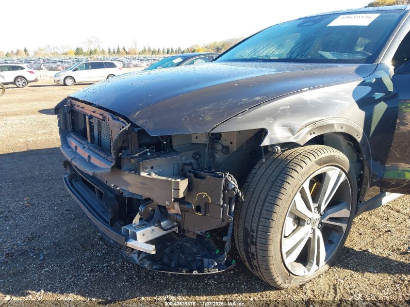 2025 Volvo V60 Cross Country B5 Plus VIN: YV4L12WK9S2149154 Lot: 43639376