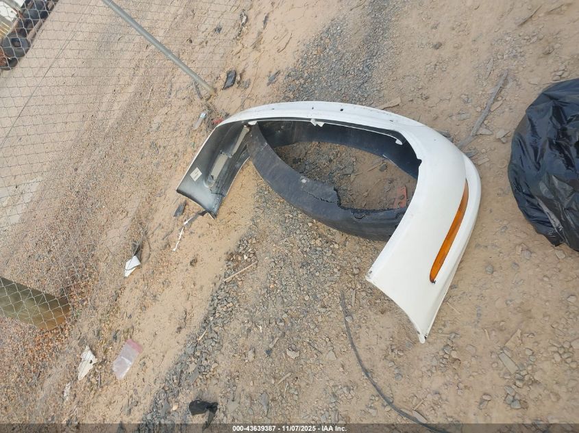 2004 Buick Park Avenue Ultra VIN: 1G4CU541144115864 Lot: 43639387