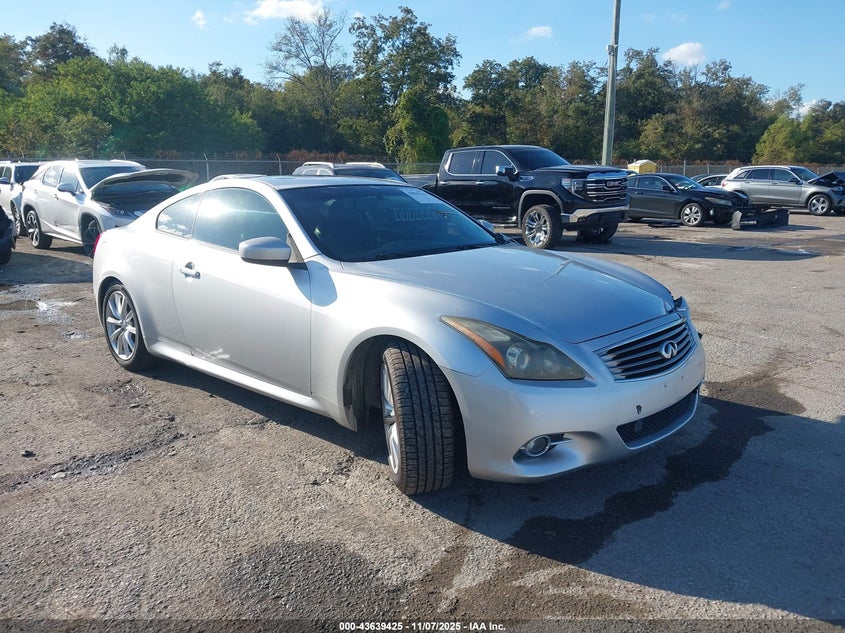 INFINITI G37 JOURNEY