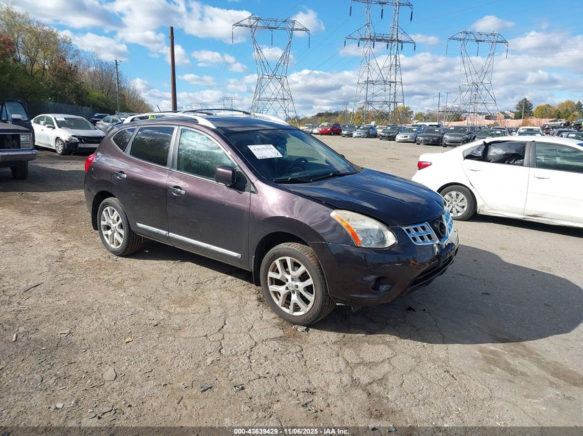 NISSAN ROGUE SV W/SL PKG