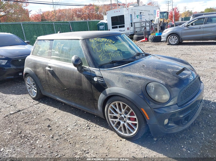 MINI COOPER JOHN COOPER WORKS