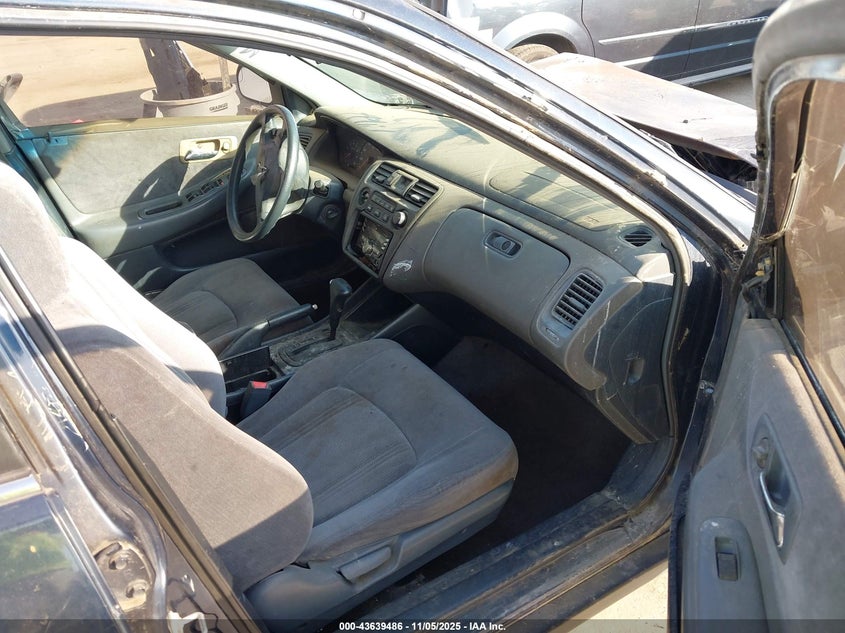 JHMCG6653YC018841 2000 HONDA ACCORD photo no. 5