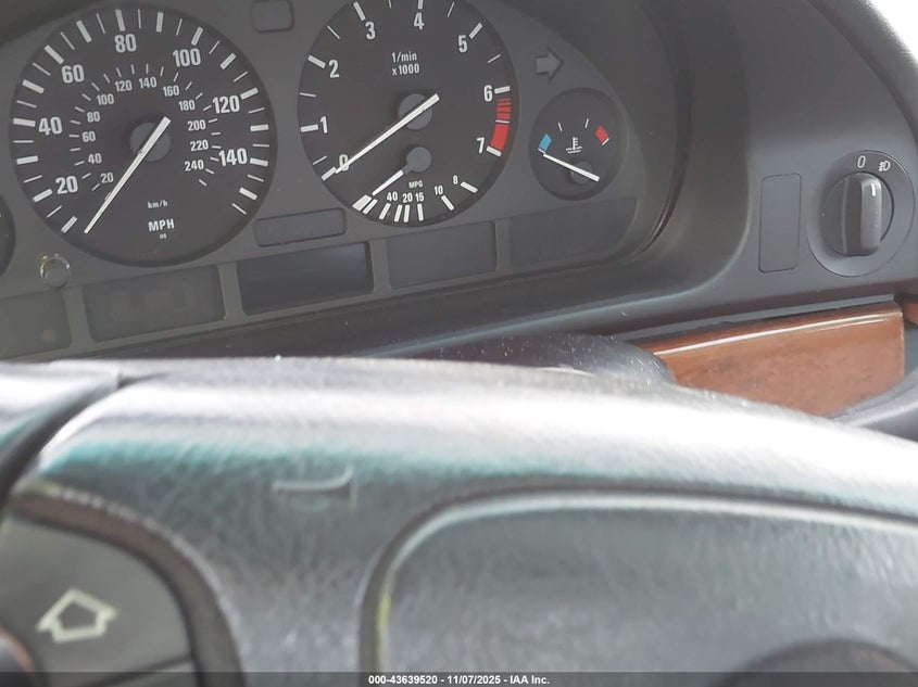 2001 BMW 530IA auction photo 7