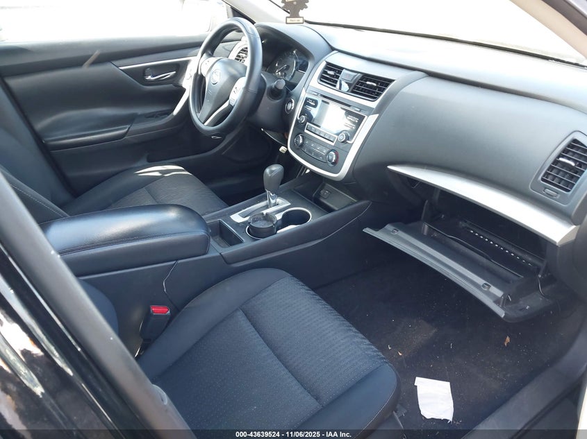 2017 NISSAN ALTIMA auction photo 5