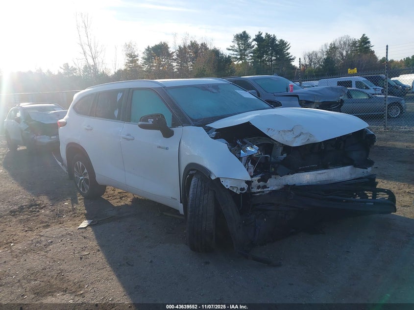 TOYOTA HIGHLANDER HYBRID XLE