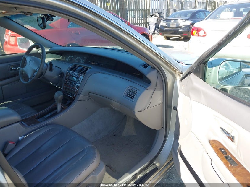 2000 Toyota Avalon Xls VIN: 4T1BF28B0YU023433 Lot: 43639607