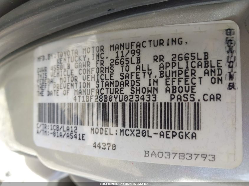 2000 Toyota Avalon Xls VIN: 4T1BF28B0YU023433 Lot: 43639607