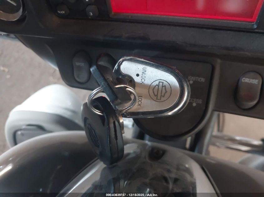 2012 Harley-Davidson Flhtk Electra Glide Ultra Ltd VIN: 1HD1KEM15CB645460 Lot: 43639747