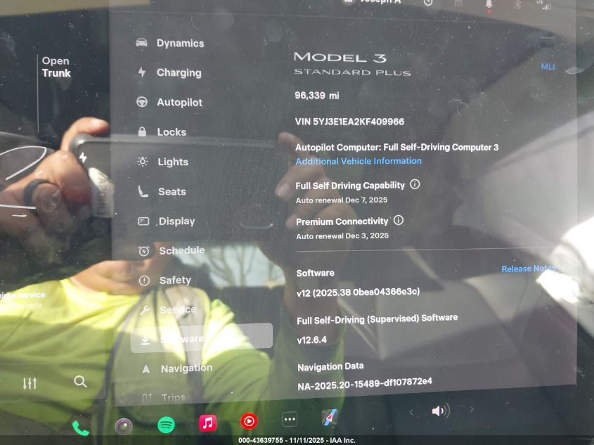 2019 Tesla Model 3 Long Range/Mid Range/Standard Range/Standard Range Plus VIN: 5YJ3E1EA2KF409966 Lot: 43639755