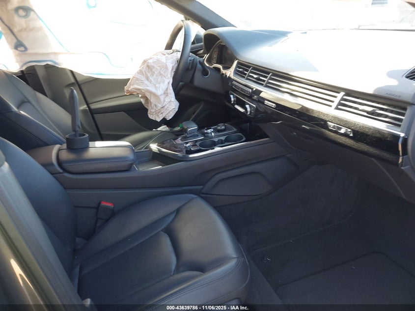 2019 Audi Q7 55 Premium/55 Se Premium VIN: WA1LAAF7XKD048597 Lot: 43639786