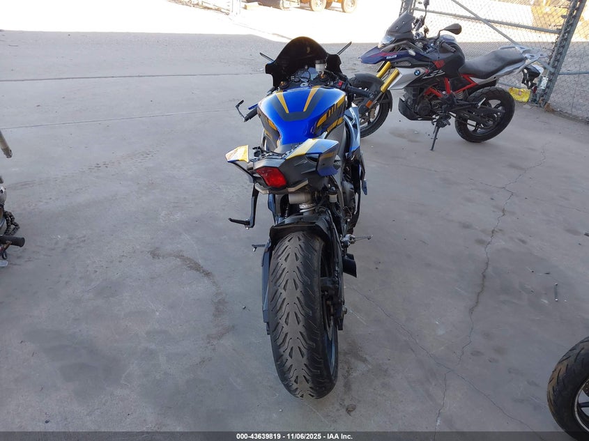 2020 Yamaha Yzfr6 VIN: JYARJ28E4LA006006 Lot: 43639819