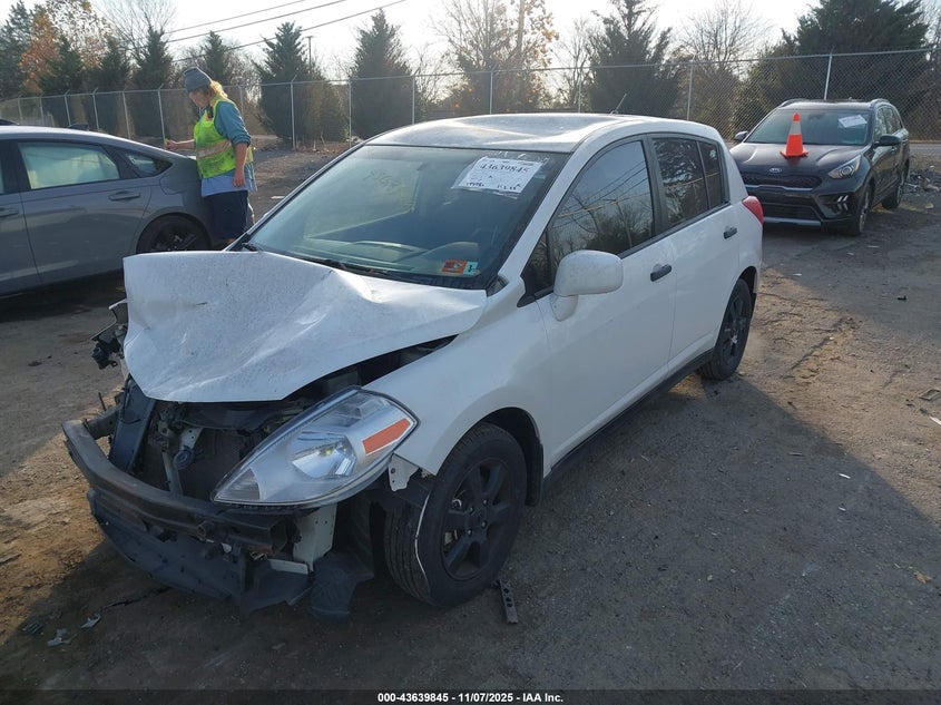 3N1BC13EX8L400985 2008 NISSAN VERSA photo no. 2