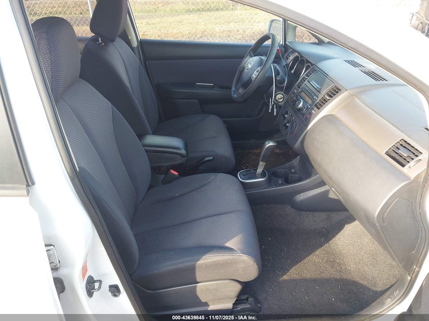 3N1BC13EX8L400985 2008 NISSAN VERSA photo no. 5