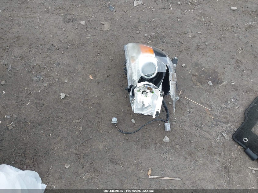 2018 MITSUBISHI OUTLANDER SPORT 2.0 ES - JA4AP3AU8JZ014481