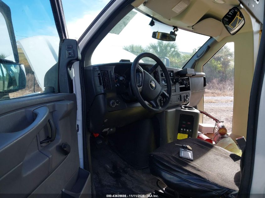 2015 Chevrolet Express Cutaway 4500 VIN: 1GB6G5BG6F1237452 Lot: 43639886