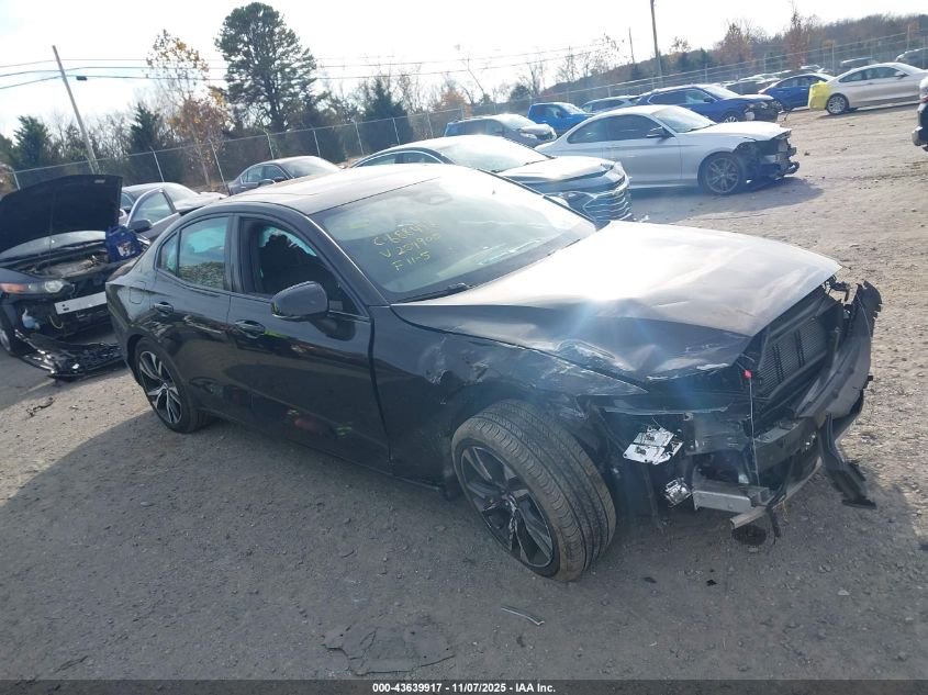 VOLVO S60 B5 PLUS DARK THEME