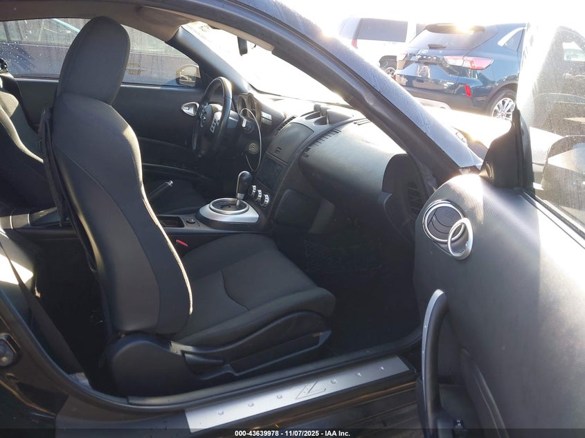 JN1BZ34D68M701453 2008 NISSAN 350Z photo no. 5