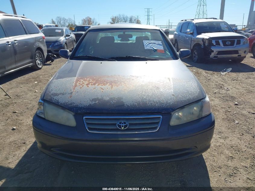 2001 Toyota Camry Le VIN: 4T1BG22K11U834797 Lot: 43640015