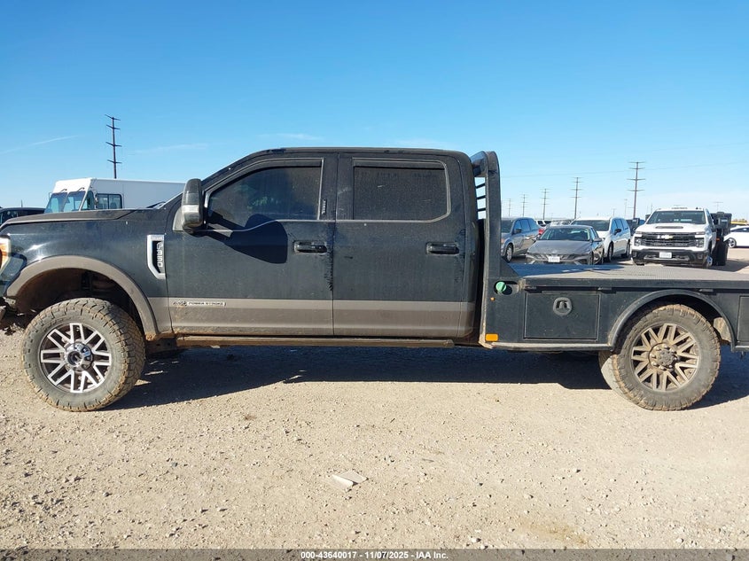 2017 Ford F-350 King Ranch VIN: 1FT8W3BT5HEB48072 Lot: 43640017