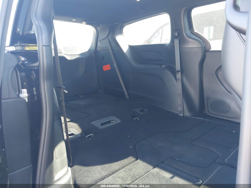 2C4RC1BG7TR178867 2026 CHRYSLER PACIFICA photo no. 8